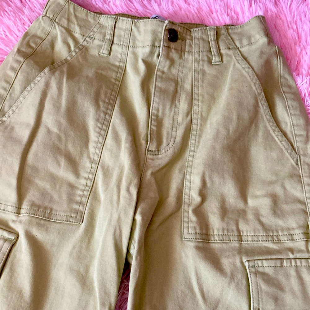 Hollister ultra high rise cargo pants